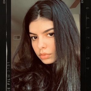 Meet your Posher, Ivana